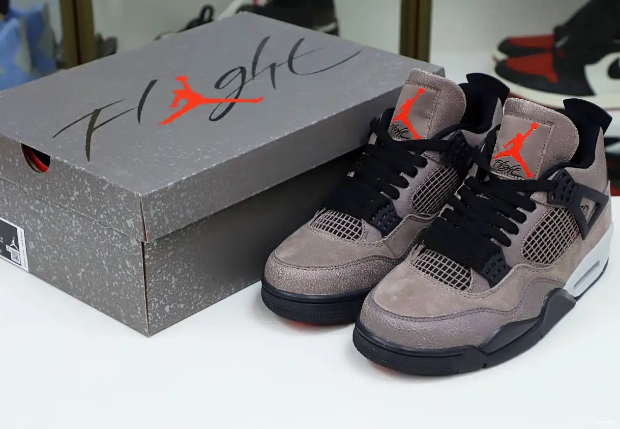 'TAUPE 4 RETRO JORDAN HAZE' AIR 0427